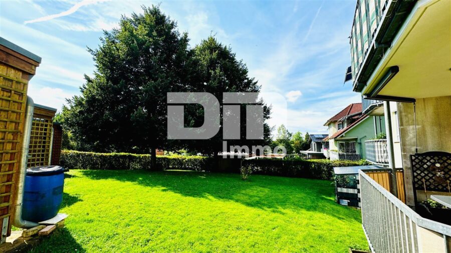 Gepflegte Etagenwohnung in hervorragender Wohnlage mit Carport und großem Balkon - Gartenbereich Gemeinschaft